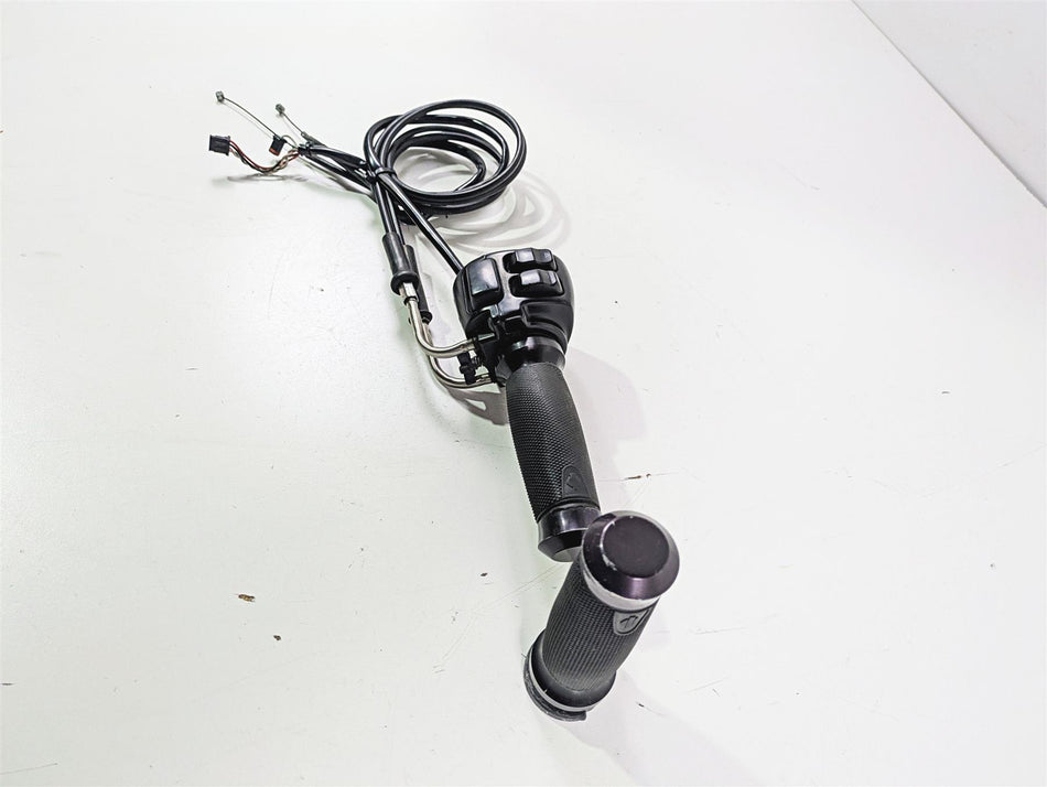 2014 Harley FLS Softail Slim Right Hand Throttle Control Switch 72948-12 {{ shop.shopifyCountryName }} - Mototech271