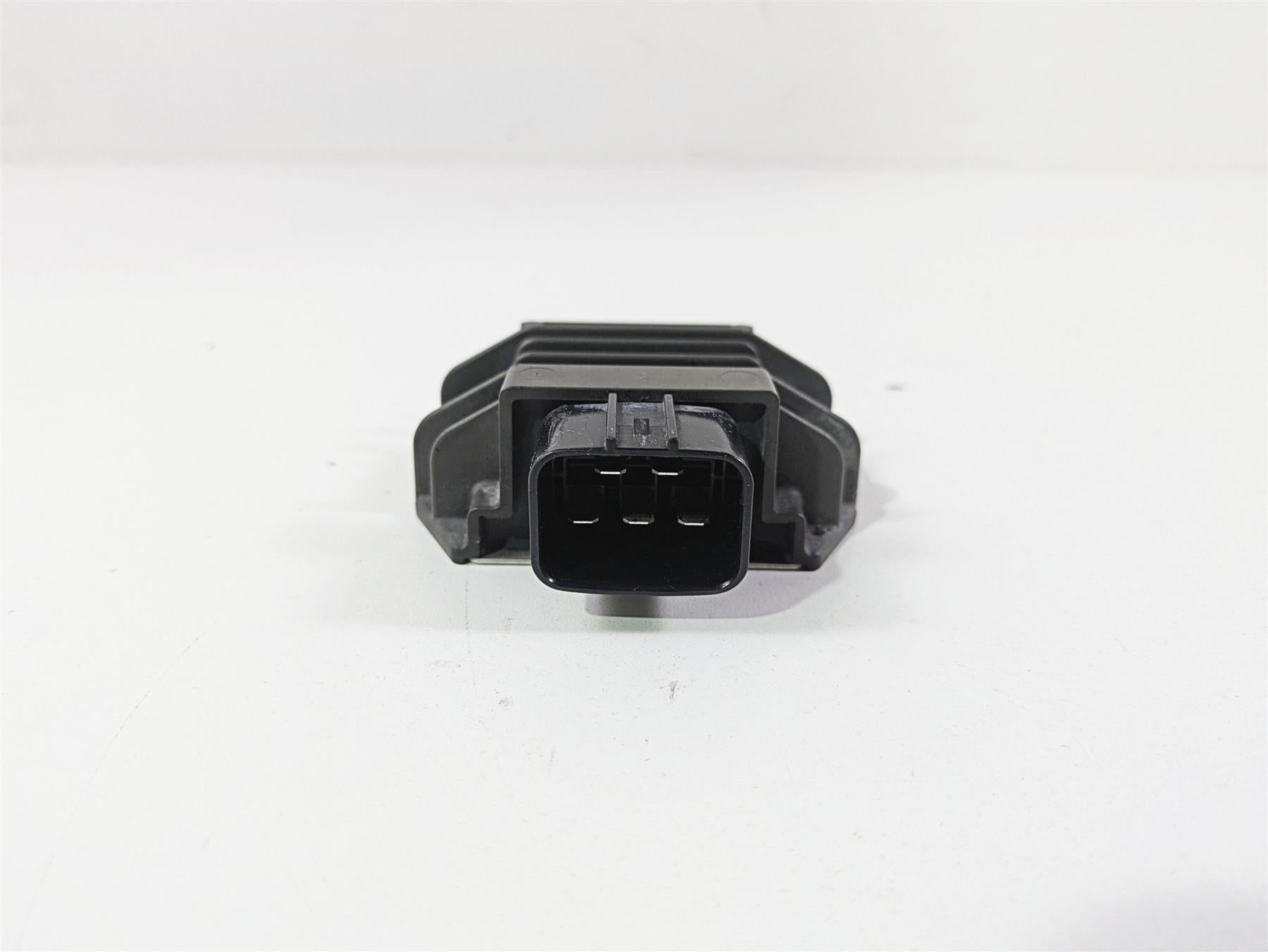 2018 KTM 1290 Super Duke R Rectifier Voltage Regulator FH022AA 60311034000 {{ shop.shopifyCountryName }} - Mototech271