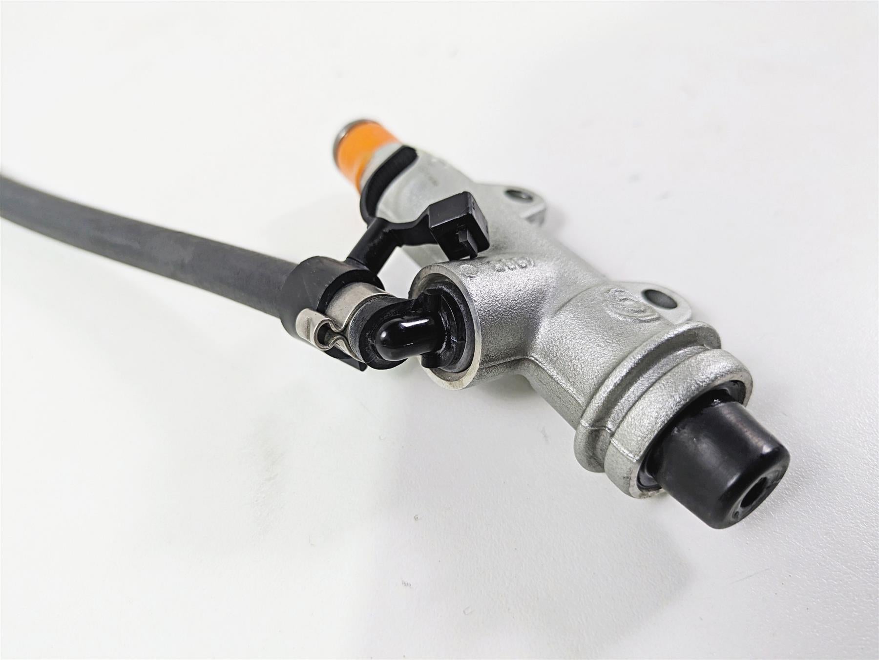2018 BMW R nineT Urban GS K33 Rear Brembo Brake Master Cylinder 34318529423 {{ shop.shopifyCountryName }} - Mototech271