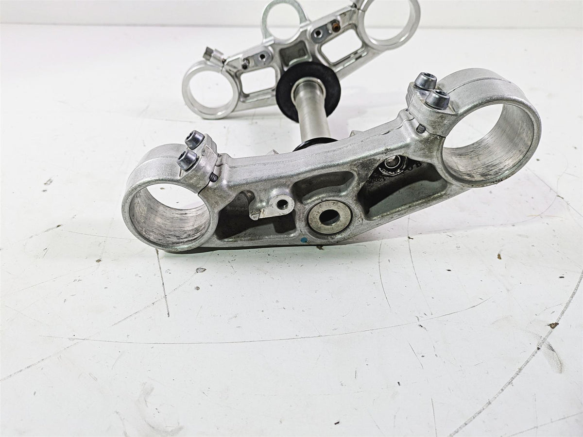 2012 Triumph Daytona 675 Upper Lower Triple Tree Set T2044130 T2049170 {{ shop.shopifyCountryName }} - Mototech271