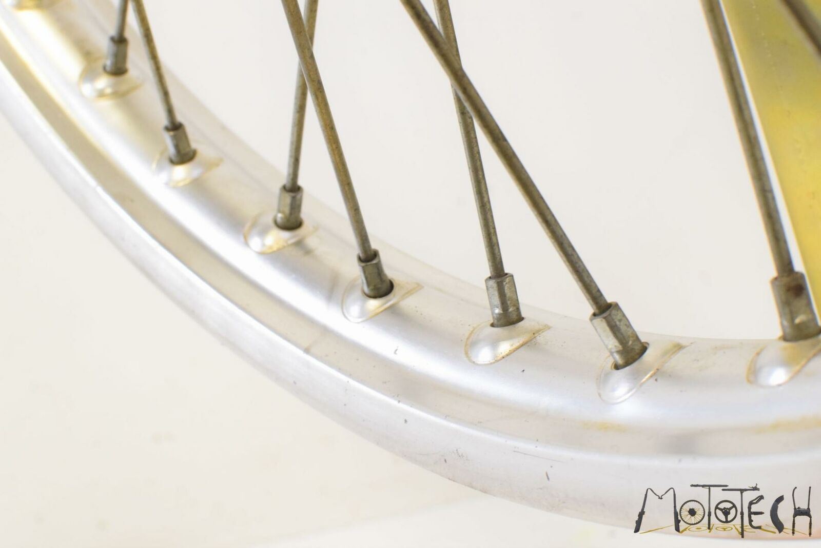 1989 Honda CR250R CR250 R Front Wheel Rim 21x1.6 DENTED 446A5-KZ4-000 {{ shop.shopifyCountryName }} - Mototech271