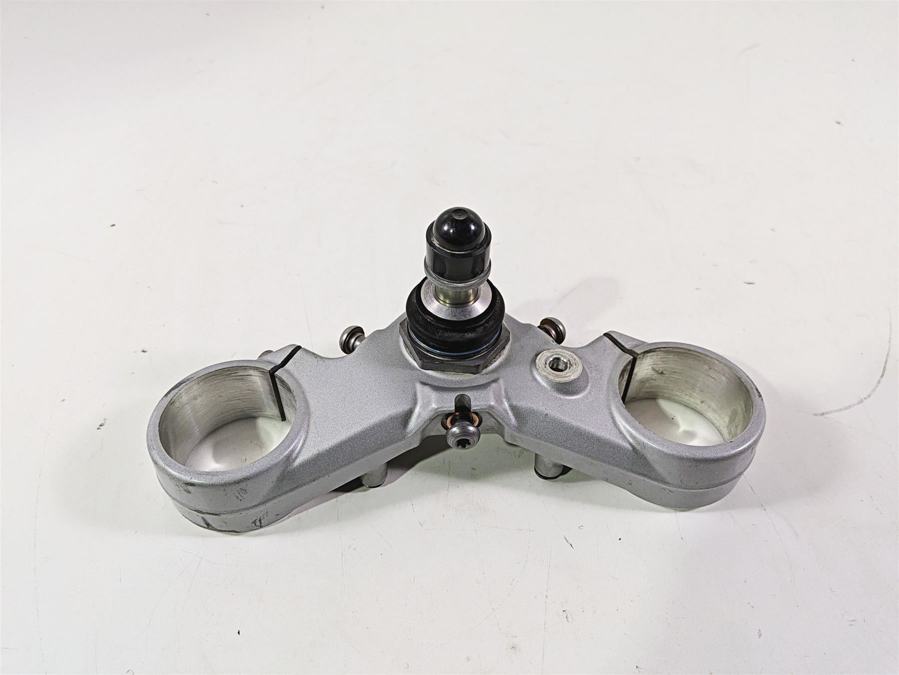 2012 BMW R1200R K27 Lower Triple Tree Steering Clamp X144 31428520146 {{ shop.shopifyCountryName }} - Mototech271