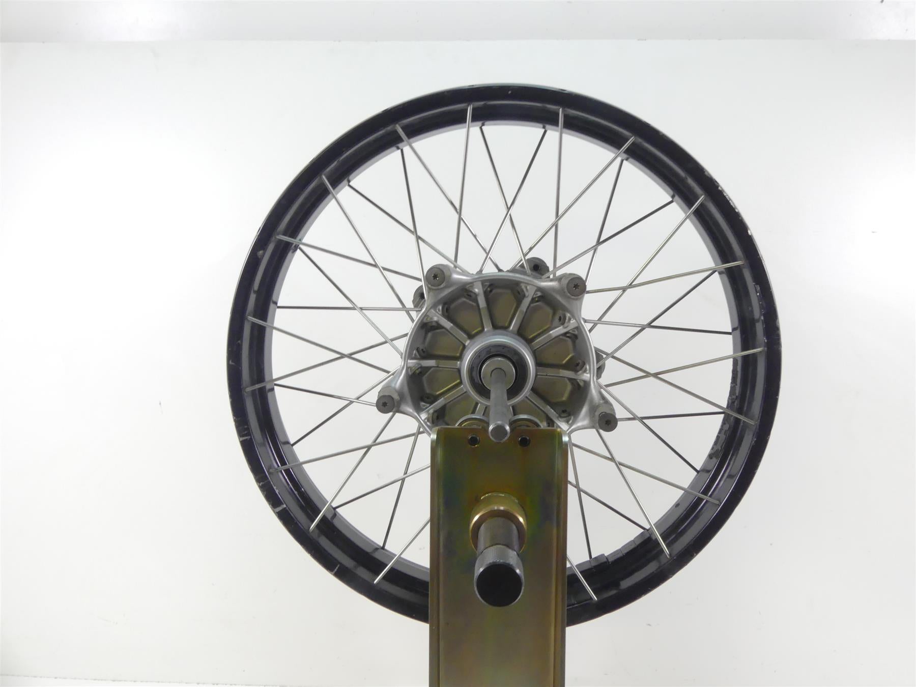 2011 BMW R1200GS K255 Adv Front Spoke Wheel Rim 19x2.5 - Read 36318553003 {{ shop.shopifyCountryName }} - Mototech271