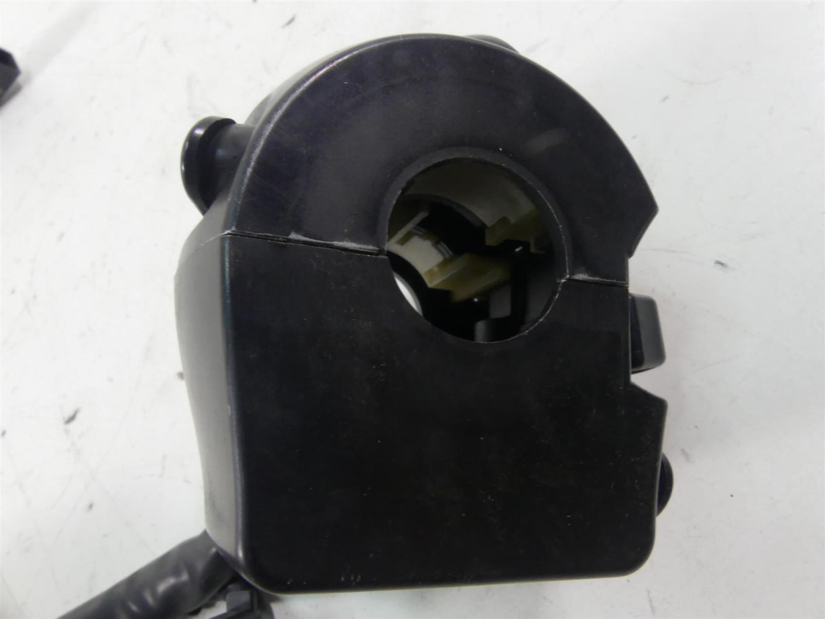 2012 Victory Cross Country Left Hand Turn Signal Horn Control Switch 4012119 {{ shop.shopifyCountryName }} - Mototech271