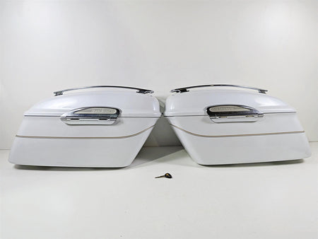 2006 Yamaha XVZ1300 Royal Star Left Right Saddle Bag Set White 4XY-Y2843-2H-P2 {{ shop.shopifyCountryName }} - Mototech271