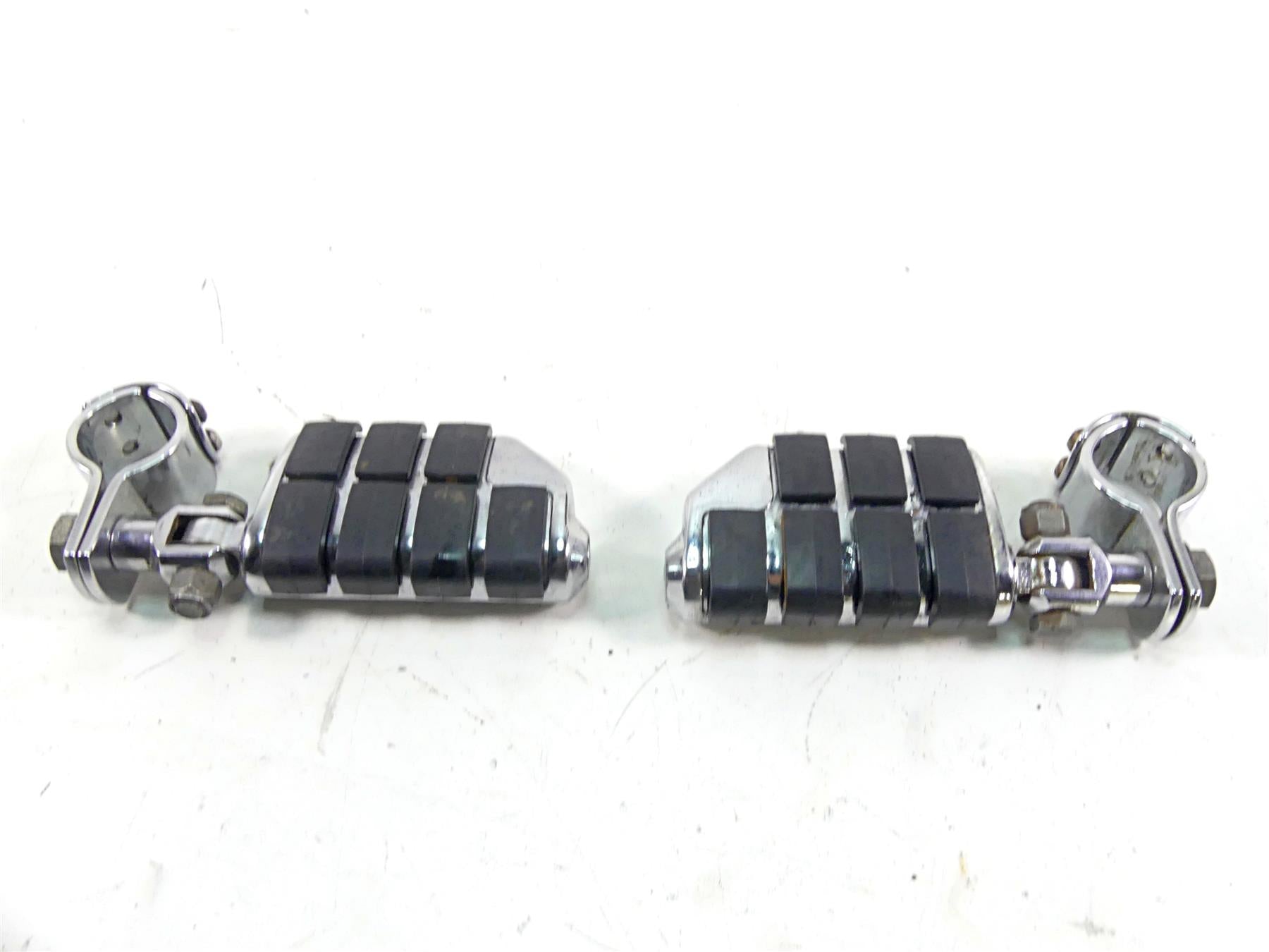 2002 Harley FLSTCI Softail Heritage Chrome Rider Driver Highway Foot Pegs {{ shop.shopifyCountryName }} - Mototech271