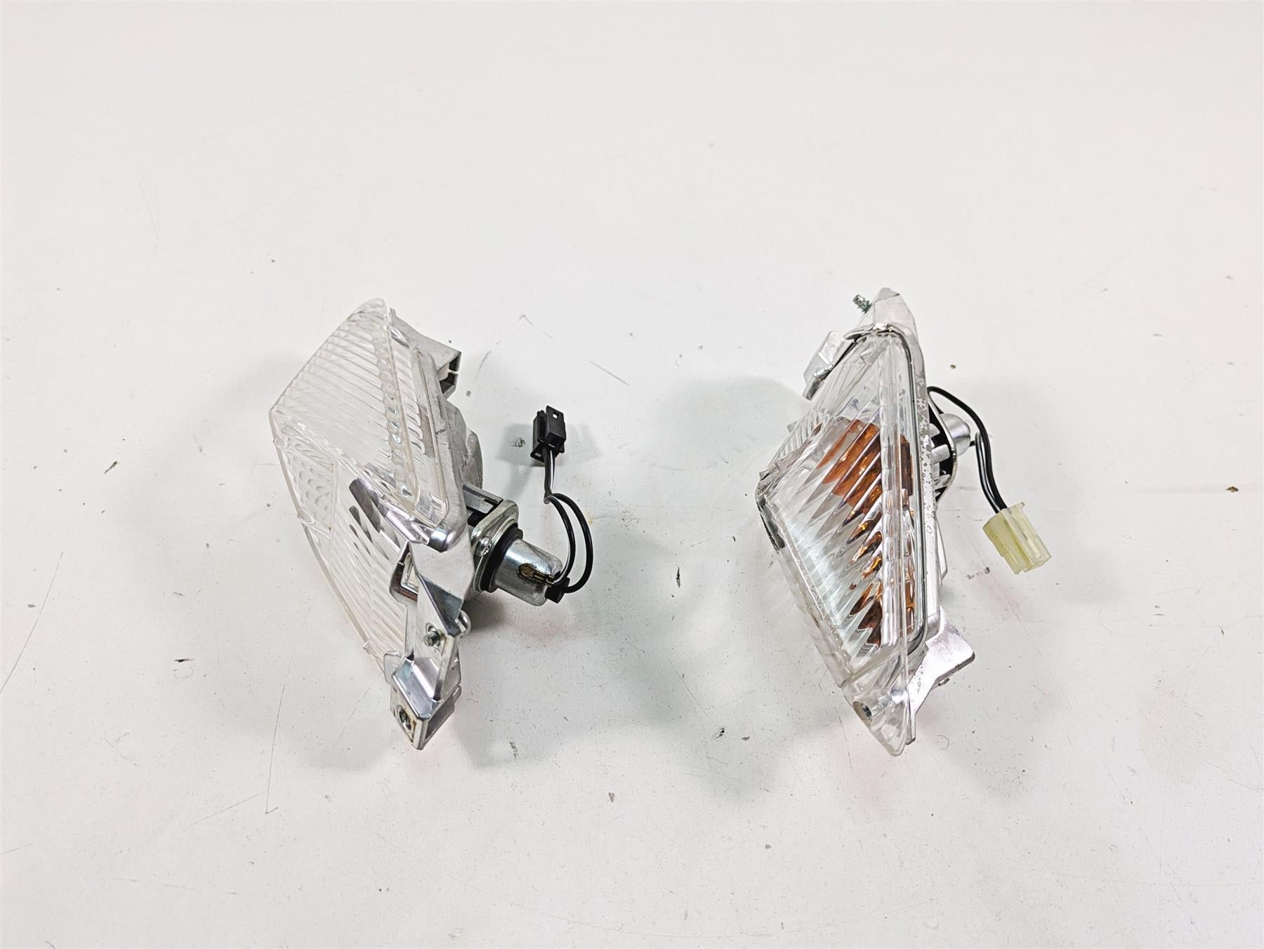 2022 Suzuki GSXR 750 Rear Blinker Turn Signal Set 35603-47H0 35603-47H0 {{ shop.shopifyCountryName }} - Mototech271