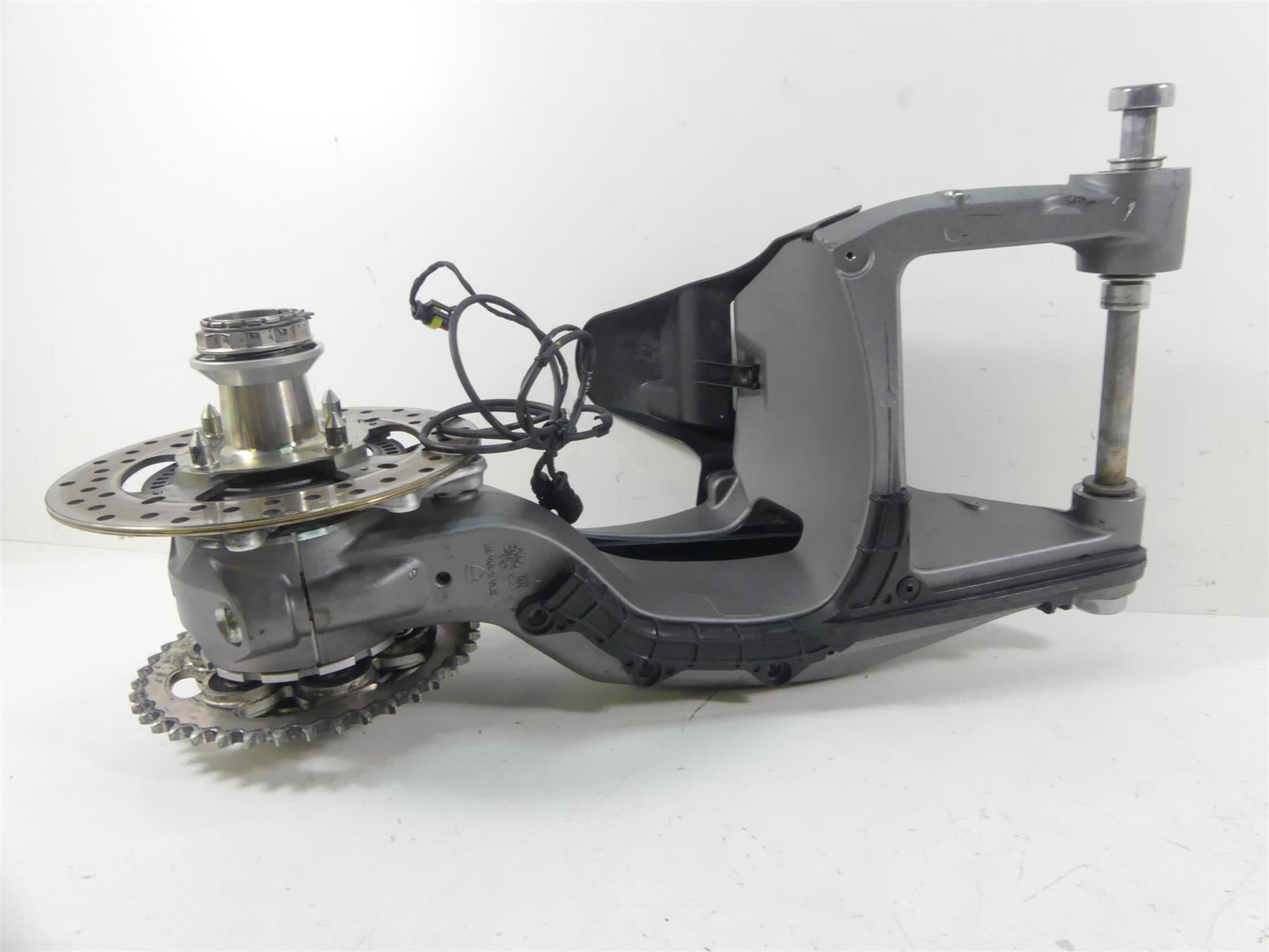 2017 Ducati Monster 1200 S Swingarm Swing Arm + Axle Set 37021961CA 819Z0021A {{ shop.shopifyCountryName }} - Mototech271