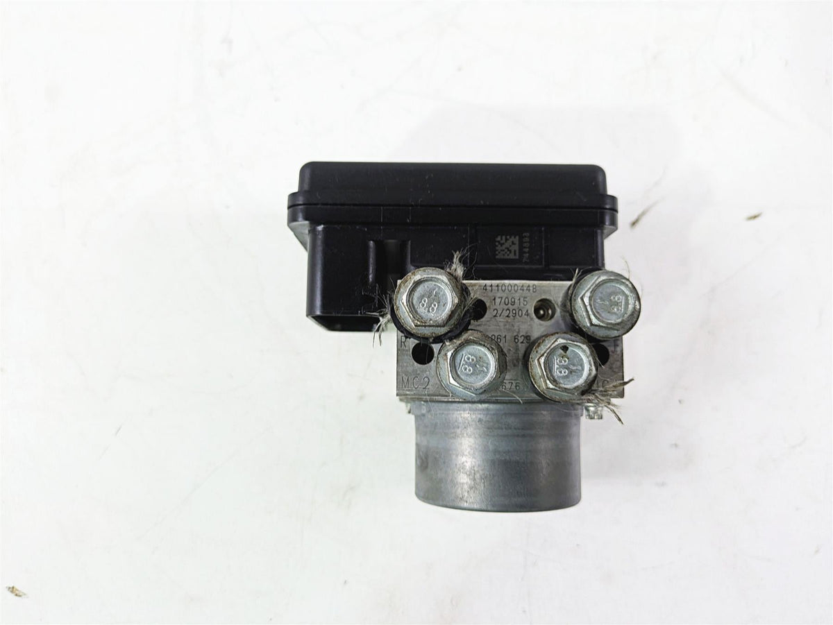 2018 Harley FXBR Softail Breakout Abs Brake Pump Unit Module 41100044B {{ shop.shopifyCountryName }} - Mototech271