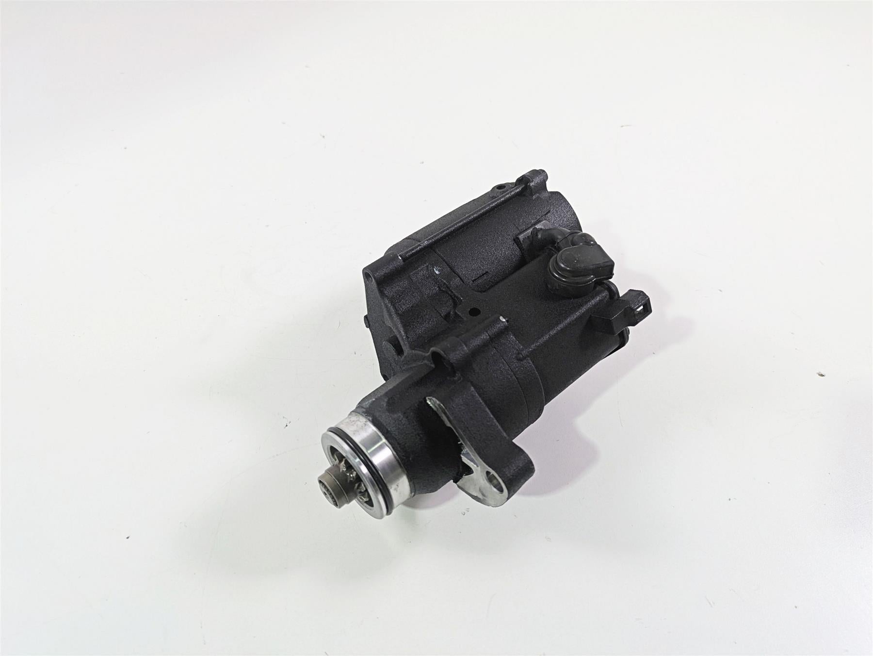 2007 Harley Touring FLHRSE CVO Road King Engine Starter Motor 103 110 31619-06A {{ shop.shopifyCountryName }} - Mototech271