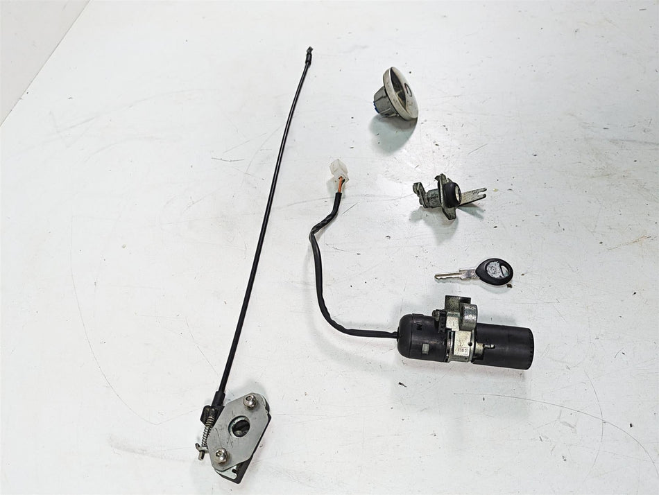 2013 Moto Guzzi V7 750 Stone Ignition Switch Key Lock Set GU32782510 883477 {{ shop.shopifyCountryName }} - Mototech271