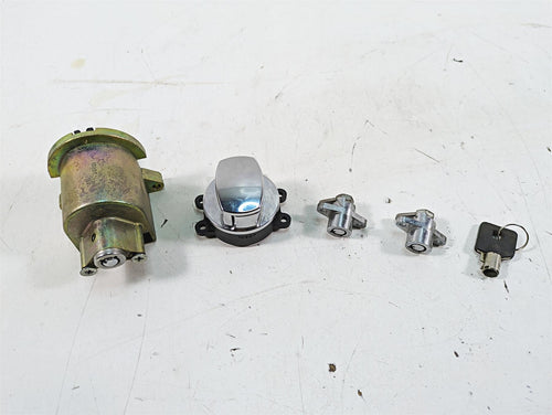2011 Harley Touring FLHR Road King Ignition Switch Key Steering Lock 71313-96A | Mototech271