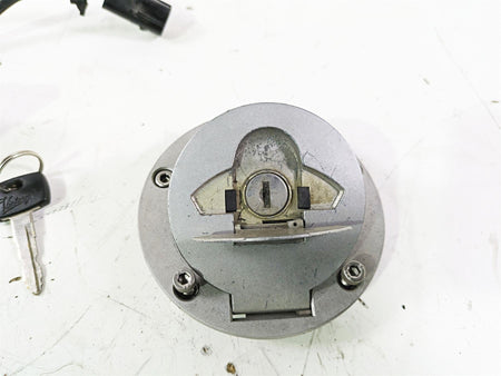 2004 Victory Kingpin Ignition Switch Key Tank Cap Set 4011023 {{ shop.shopifyCountryName }} - Mototech271