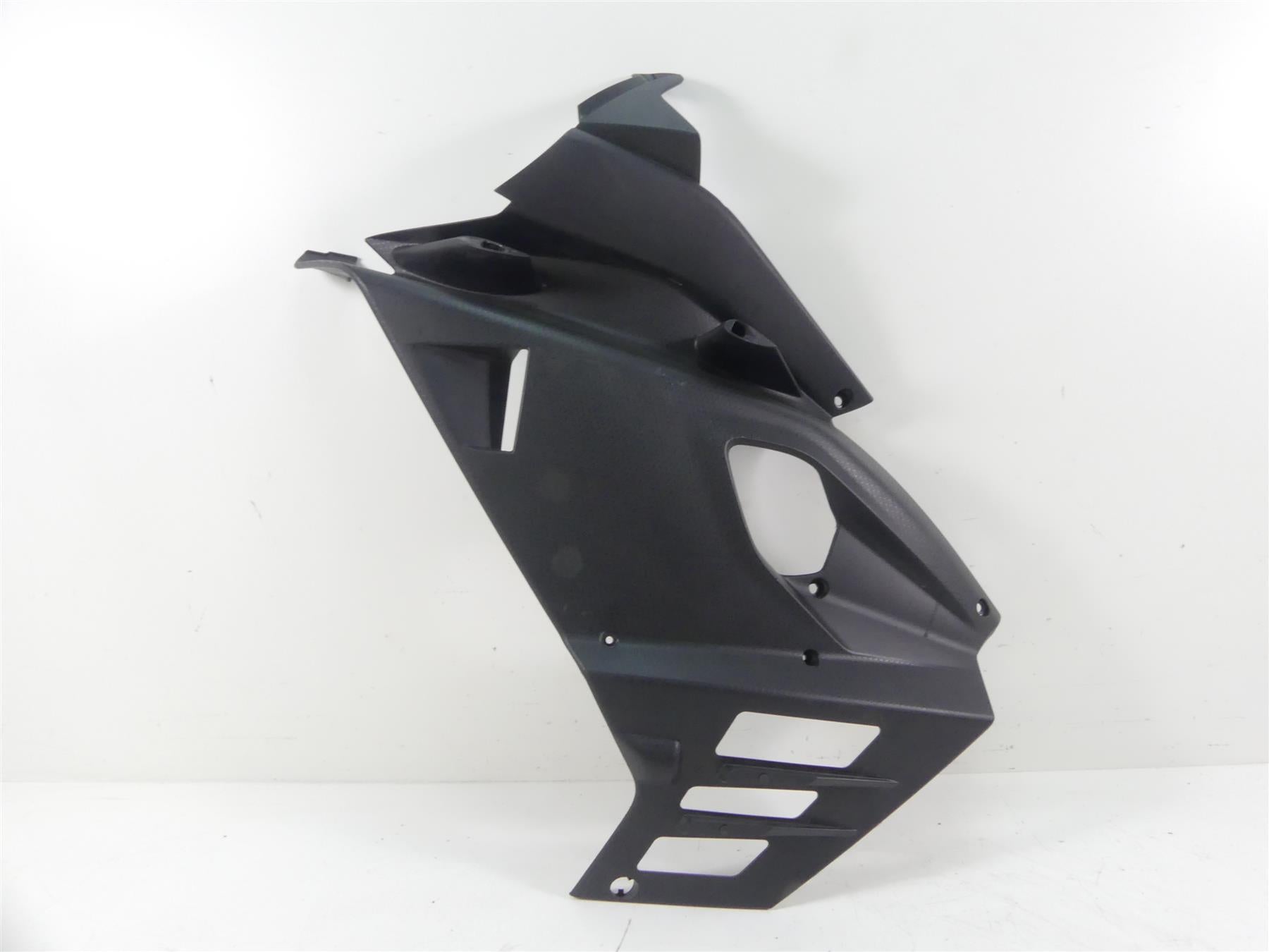 2021 Aprilia RS 660 Left Side Black Fairing Cover Cowl Guard 2B006621 {{ shop.shopifyCountryName }} - Mototech271