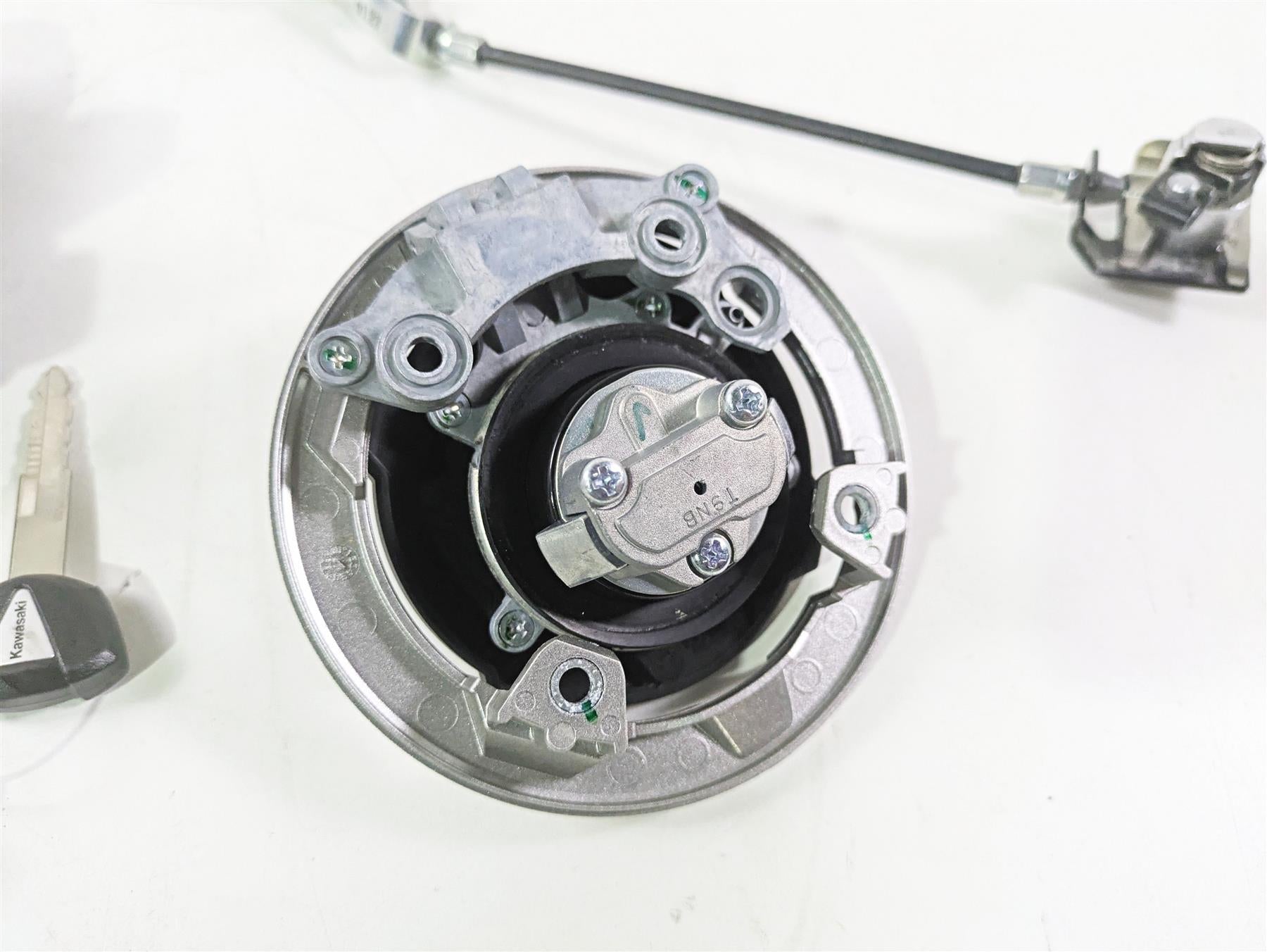 kenji　時間限定 2020 Kawasaki ZX6R ZX636 Ninja Ignition Switch Key Lock Set 27048