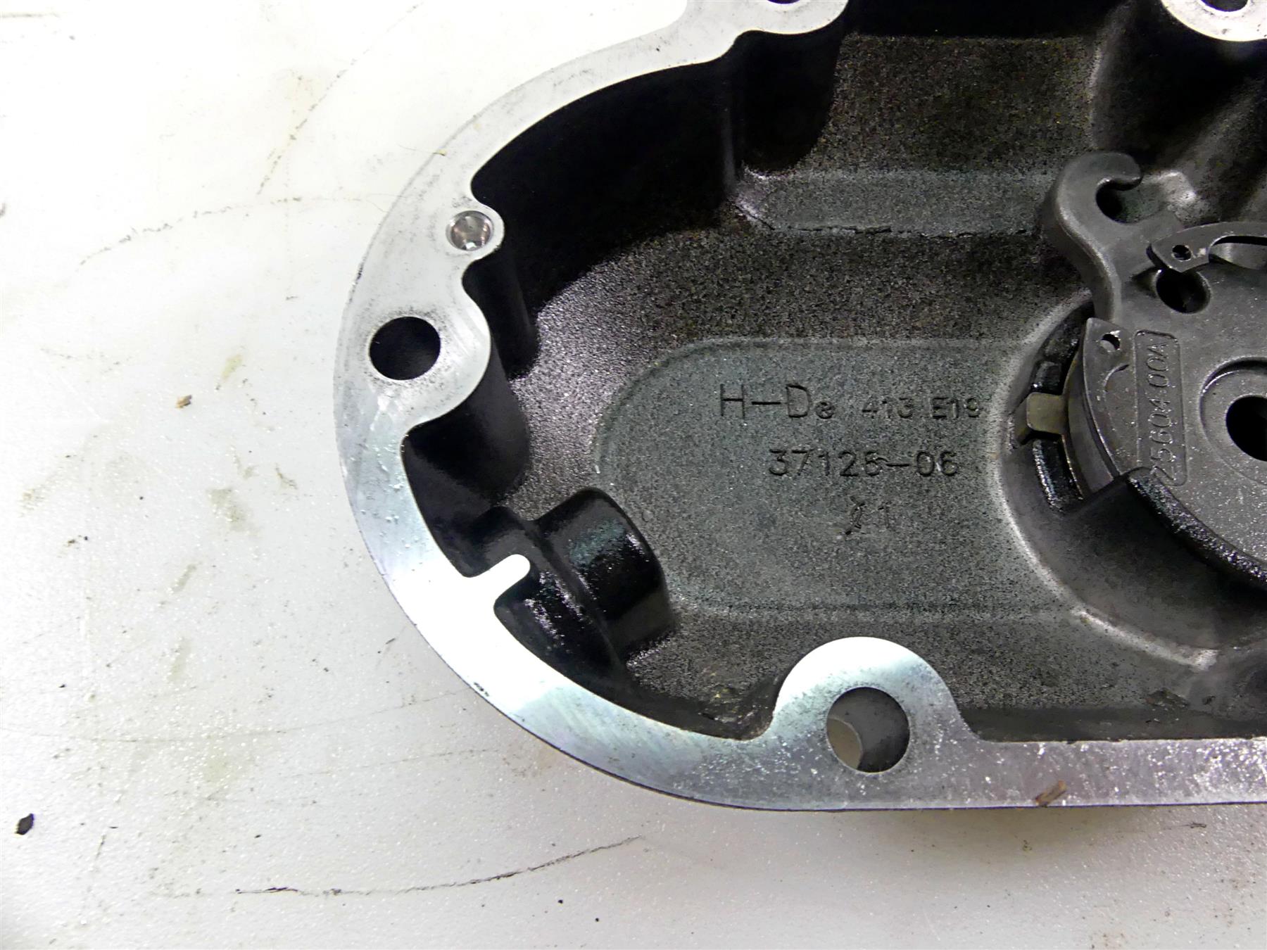 2017 Harley Dyna FXDB Street Bob Transmission Shift Clutch Cover 37126-06 {{ shop.shopifyCountryName }} - Mototech271