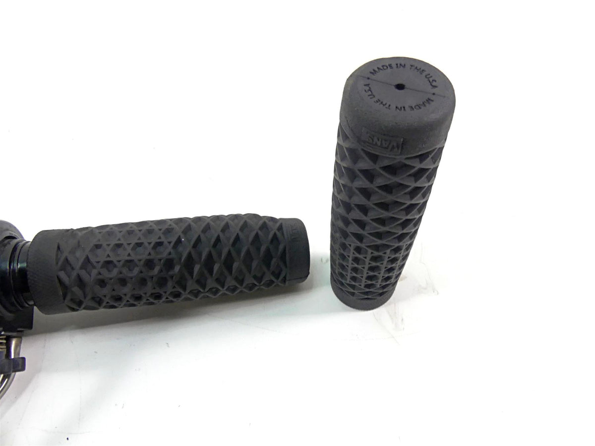 2017 Harley XL1200 CX Sportster Roadster Right Hand Control Switch Set 71500300 {{ shop.shopifyCountryName }} - Mototech271