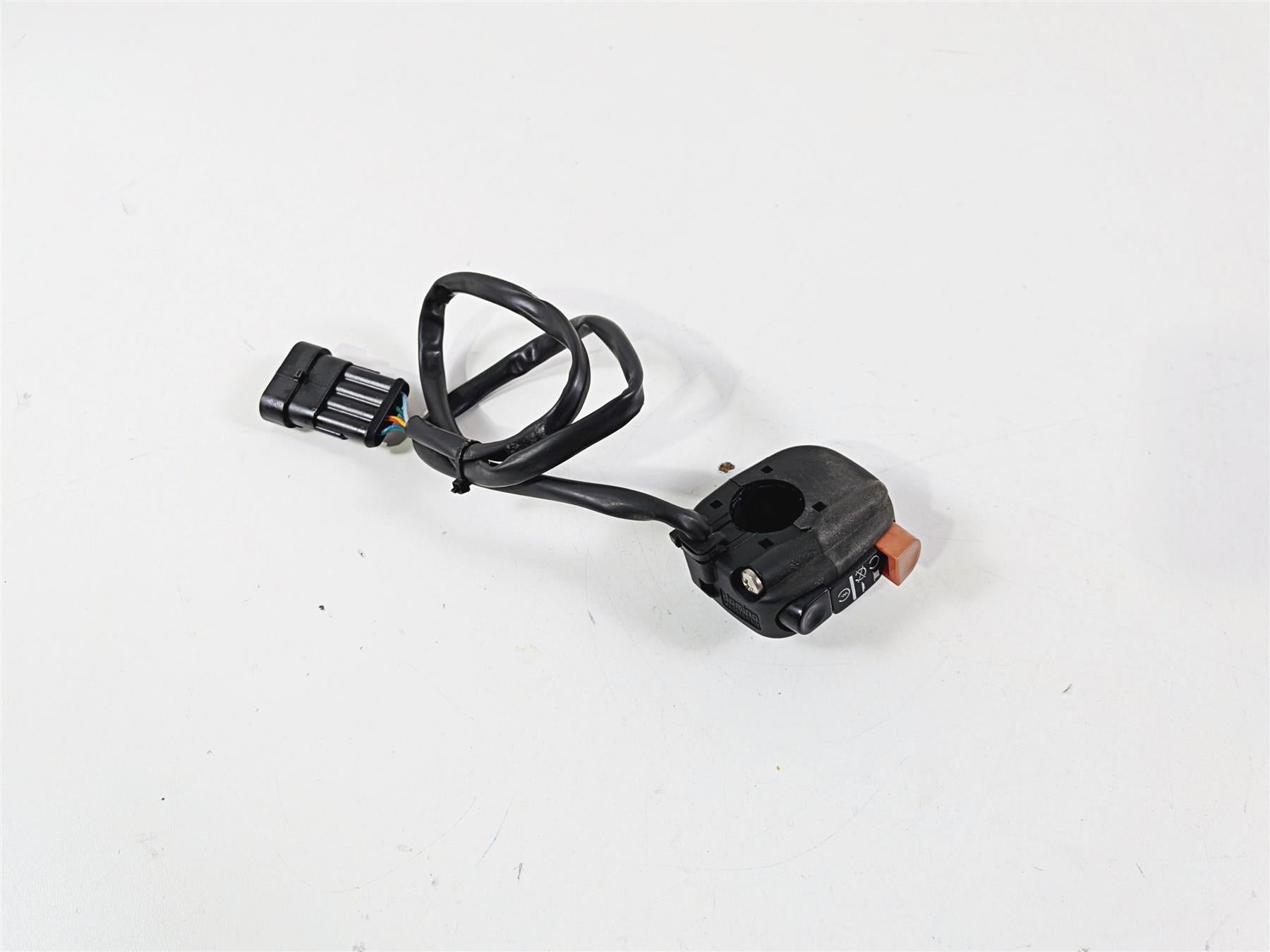 2008 Aprilia RSVR 1000 Factory Right Hand Control Switch Start Stop AP8118637 {{ shop.shopifyCountryName }} - Mototech271