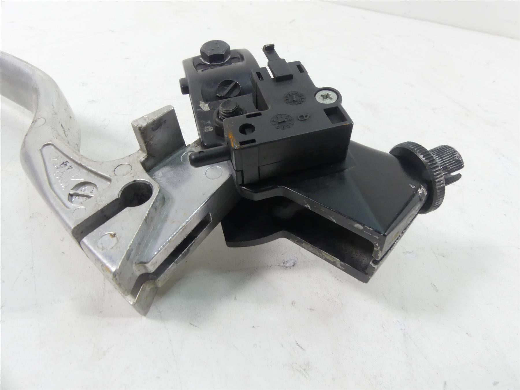 2007 Yamaha XVS1300 V-Star Clutch Perch & Lever 5BN-83912-00-00 {{ shop.shopifyCountryName }} - Mototech271