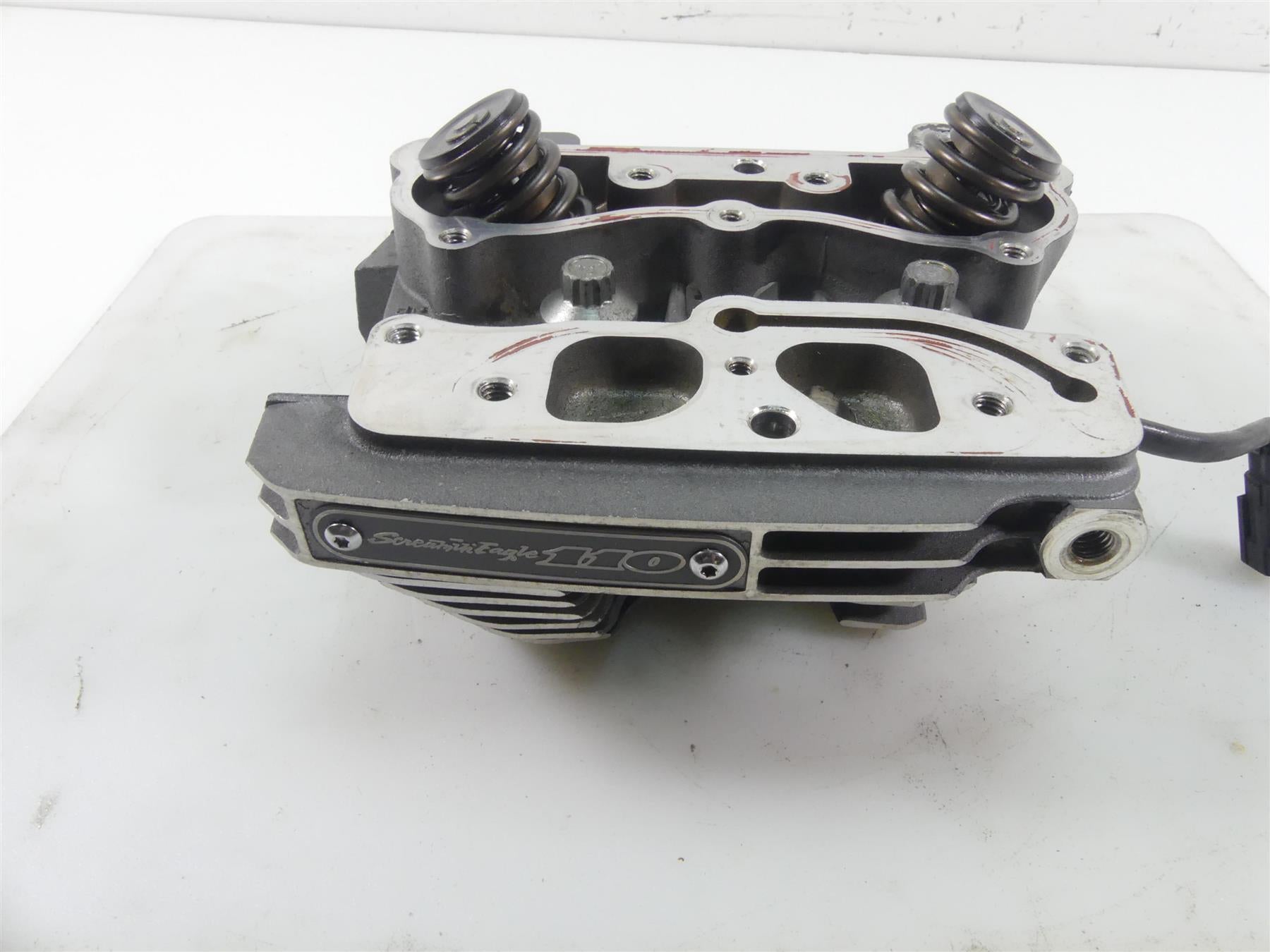 2009 Harley Dyna FXDF SE CVO Fat Bob 110 Rear Cylinder Head 17331-08A {{ shop.shopifyCountryName }} - Mototech271