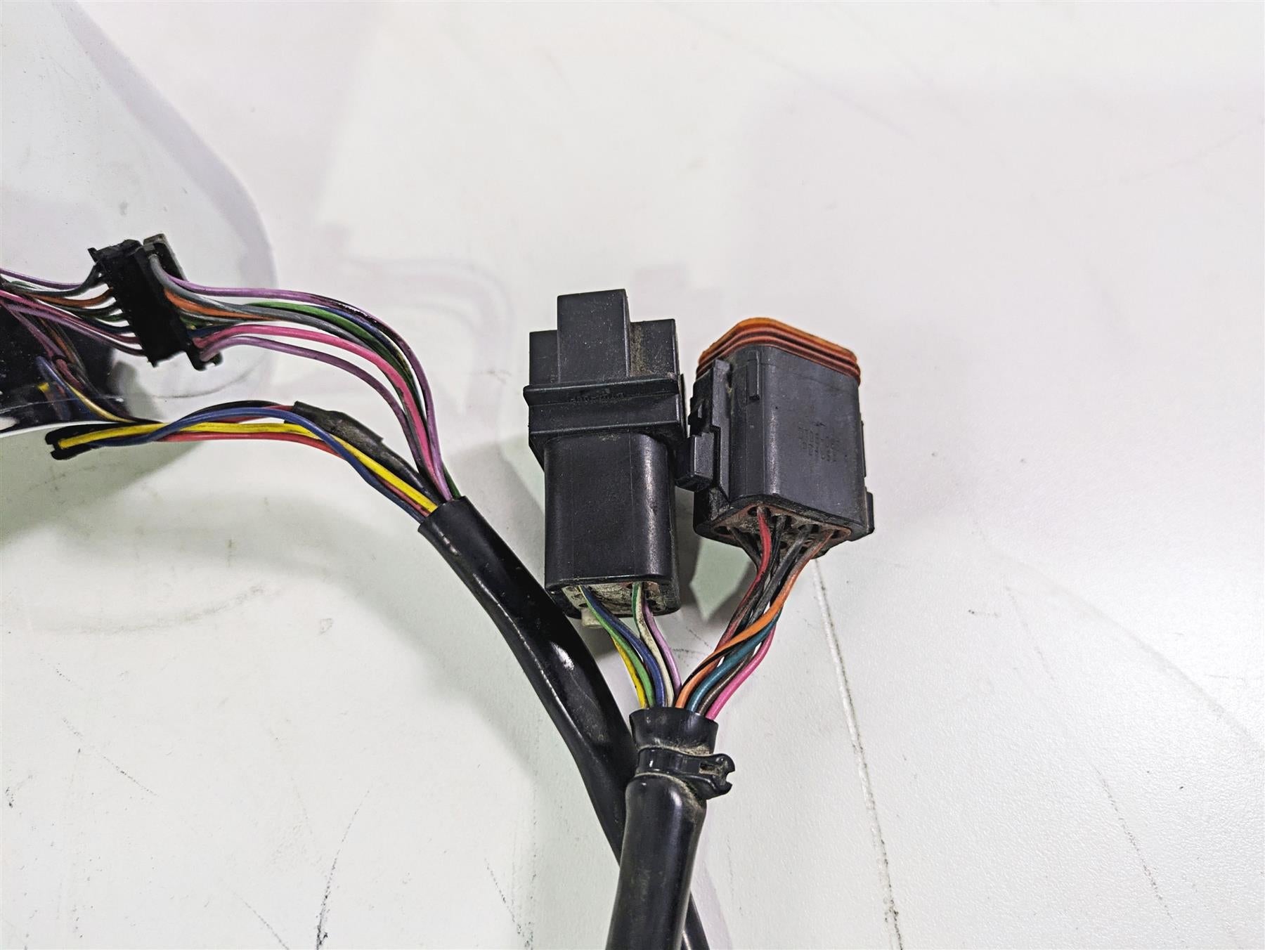1996 Harley Touring FLHTCUI Electra Glide Fuel Tank Dash Cover Console 61270-88 {{ shop.shopifyCountryName }} - Mototech271