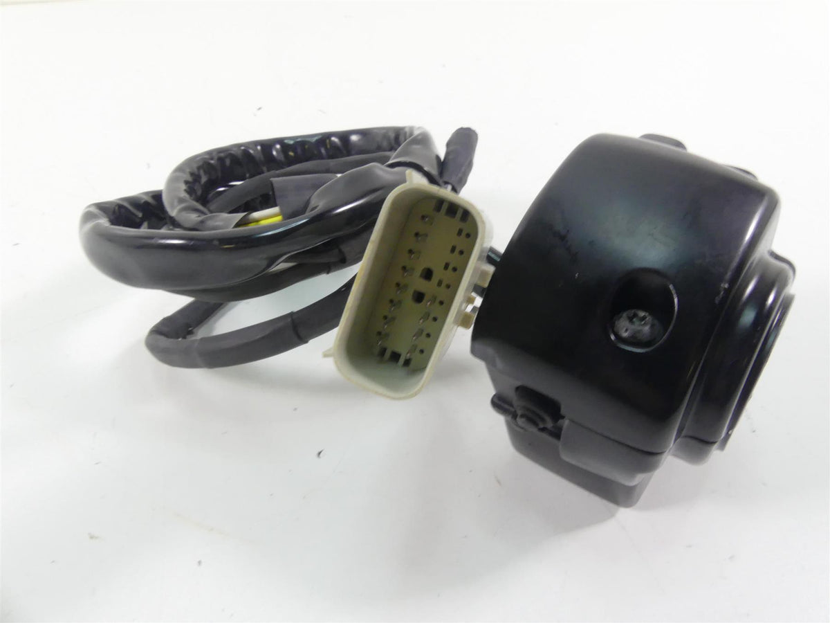 2013 Harley Touring FLHX Street Glide Left Hand Control Switch - Read 71682-06A {{ shop.shopifyCountryName }} - Mototech271