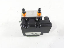 Load image into Gallery viewer, 2008 Harley Touring FLHTCU E-Glide 105TH Abs Brake Pump Unit Module 40688-08 | Mototech271
