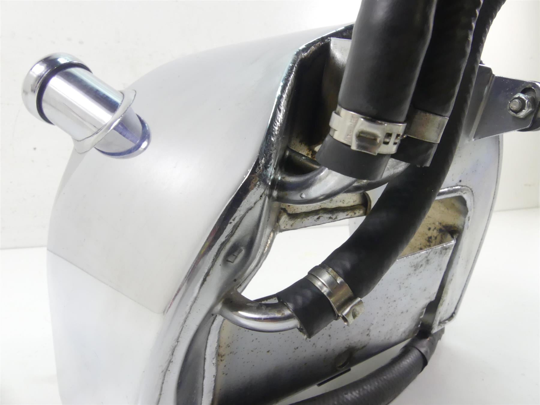 1999 Harley FXSTS Softail Springer Chrome Oil Tank Reservoir 62498-91 {{ shop.shopifyCountryName }} - Mototech271