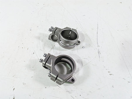 2020 Triumph Daytona 765 Moto2 Handle Bar Mounts Clamp Clip Ons T2042962 {{ shop.shopifyCountryName }} - Mototech271