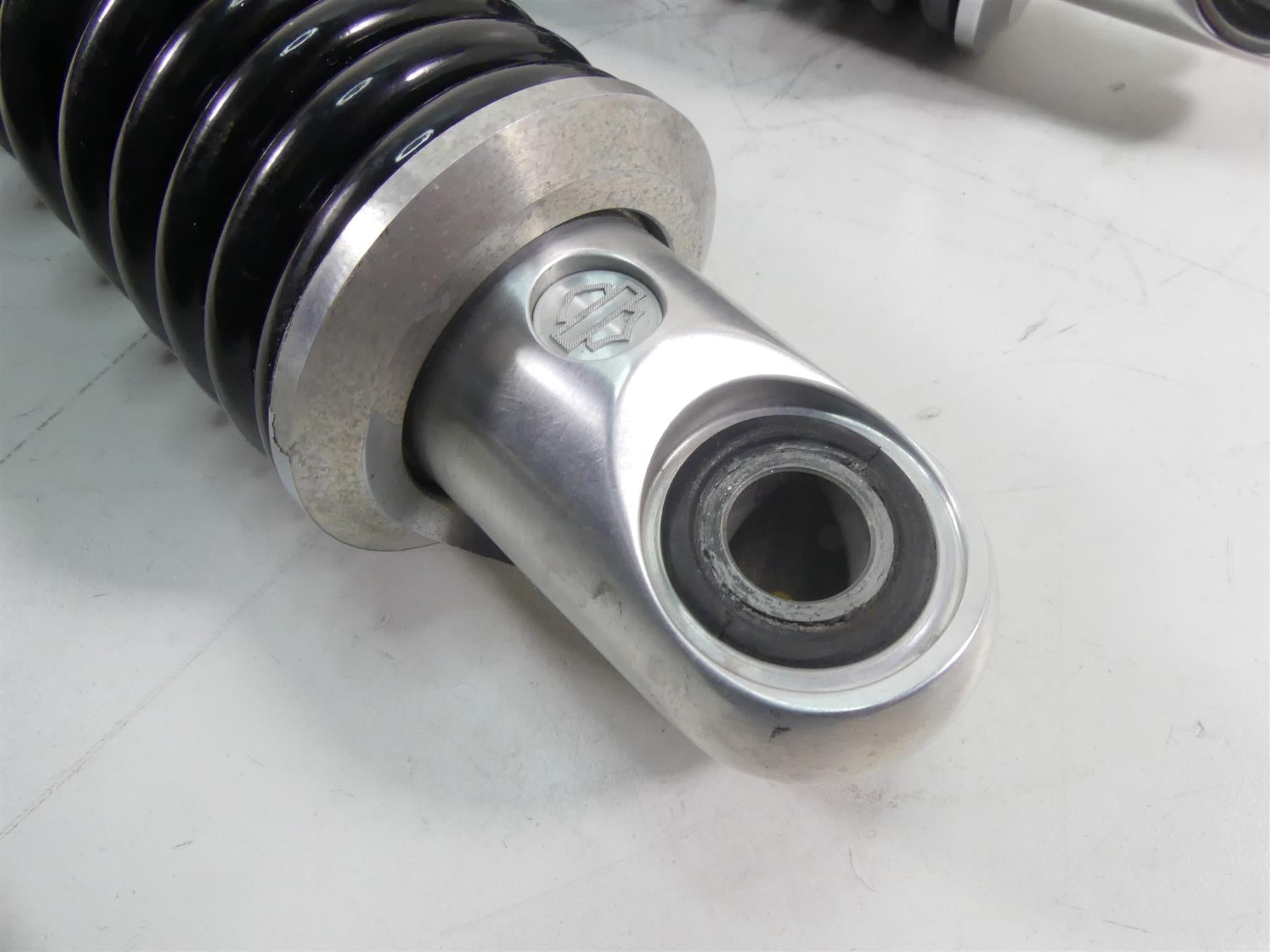 2013 Harley VRSCF Muscle V-Rod Straight Rear Shock Damper Set 13" -Read 54617-09 {{ shop.shopifyCountryName }} - Mototech271