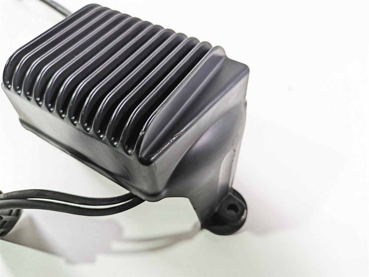 2005 Harley Touring FLHRI Road King Rectifier Voltage Regulator 74505-04 {{ shop.shopifyCountryName }} - Mototech271