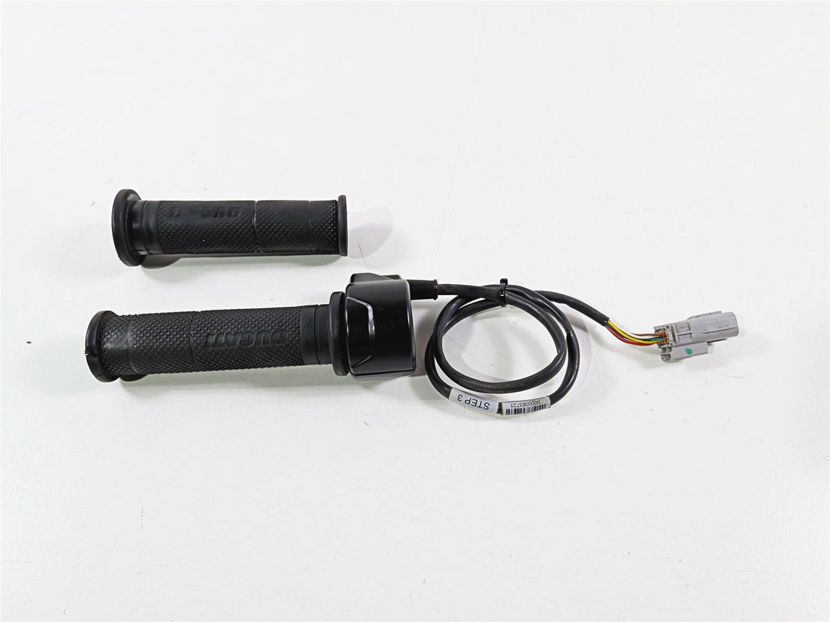 2016 Ducati Hypermotard 939 SP Ride By Wire Throttle Grip Set 66020033E-Mototech271