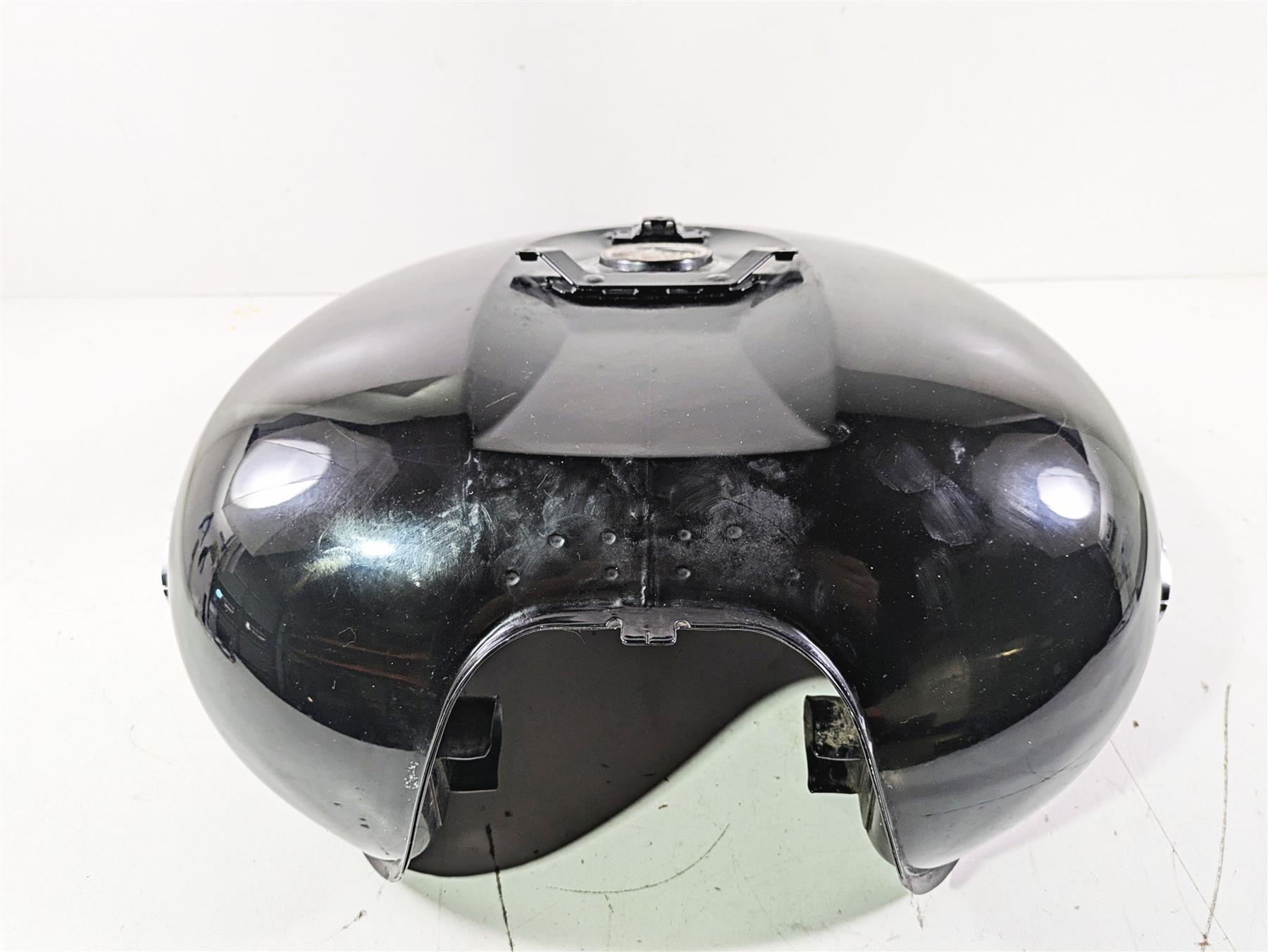 2002 Honda V-Twin VTX1800 C Fuel Gas Petrol Tank - No Dents - Read 17520-MCH {{ shop.shopifyCountryName }} - Mototech271