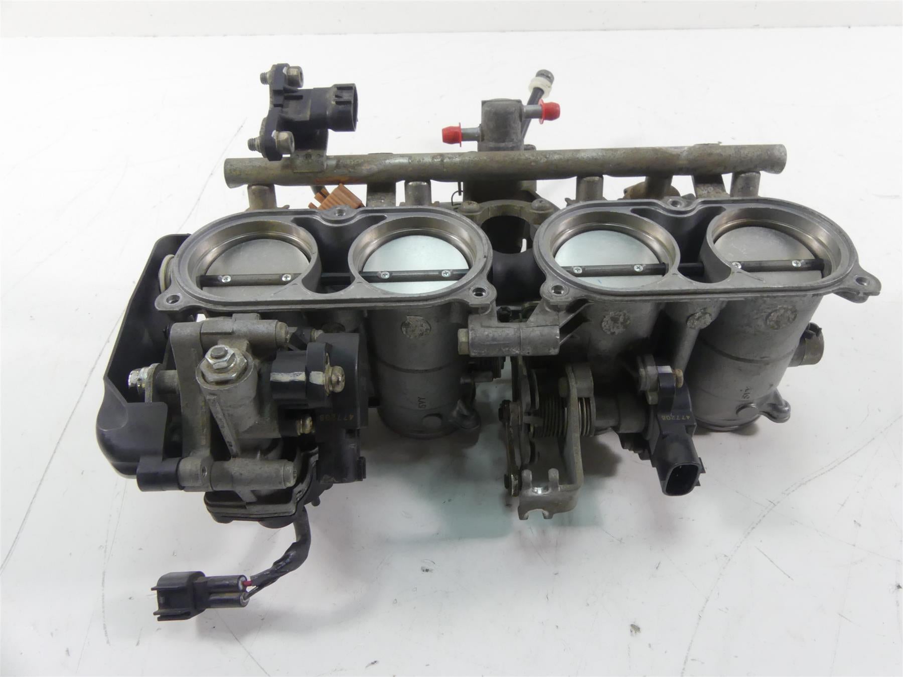 2007 Yamaha FZ1 Fazer Throttle Body Bodies Fuel Injection 13K 2D1-13750-20-00 {{ shop.shopifyCountryName }} - Mototech271