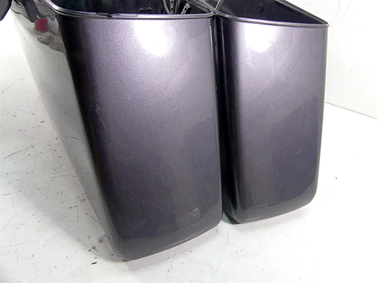2015 Harley Touring FLHXS Street Glide Lower Saddlebag Set -Read 90200412 {{ shop.shopifyCountryName }} - Mototech271