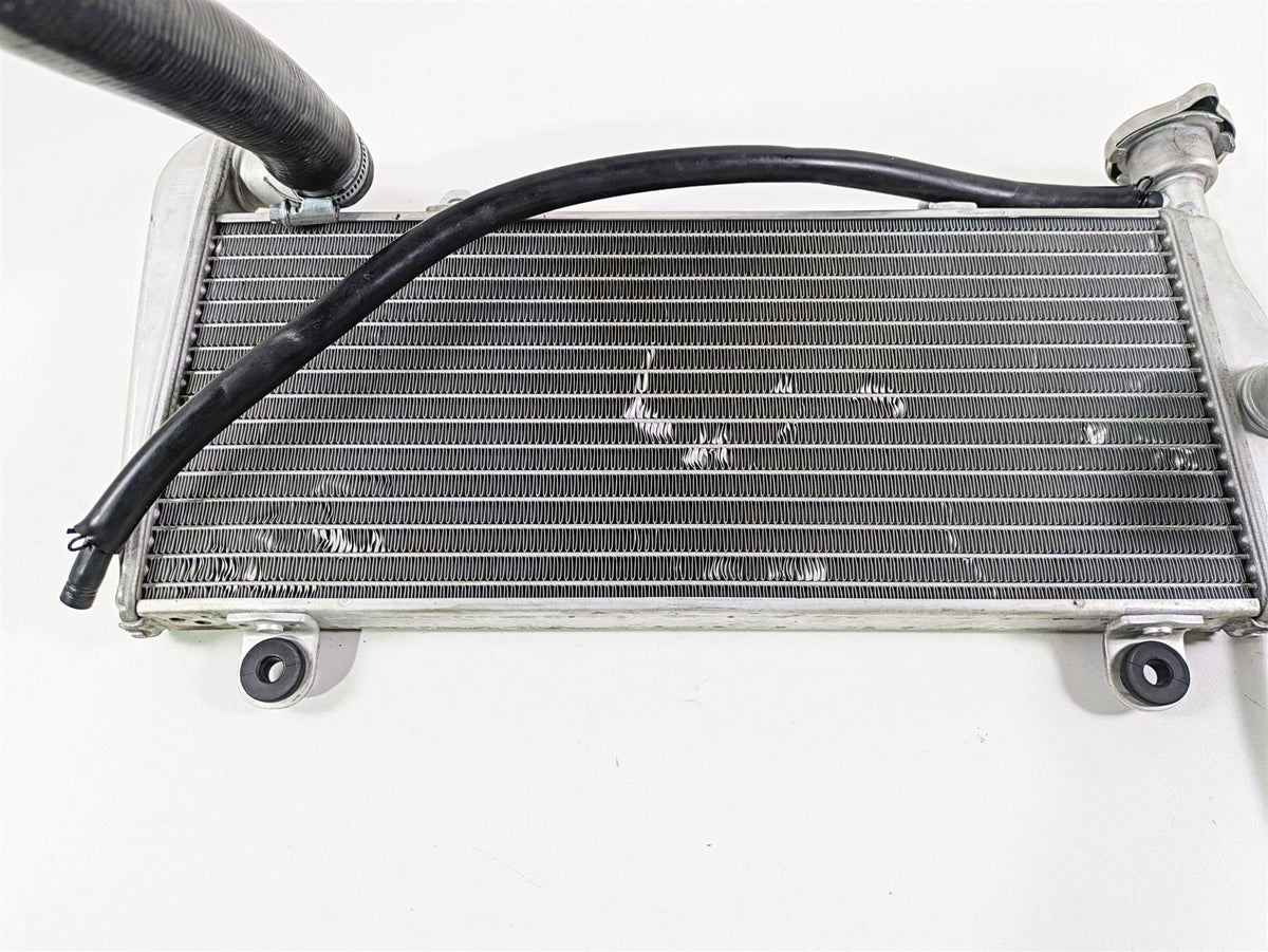 2022 Ducati Streetfighter V2 Upper Coolant Radiator 54841211A {{ shop.shopifyCountryName }} - Mototech271