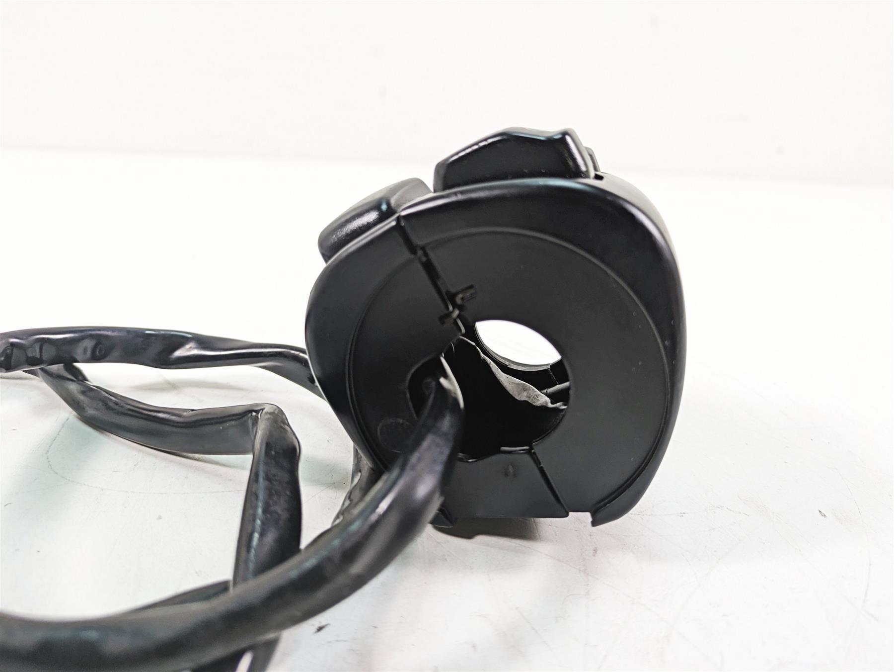 2000 Harley FXSTS Softail Springer Left Hand Control Switch 71682-06A 71685-06A {{ shop.shopifyCountryName }} - Mototech271