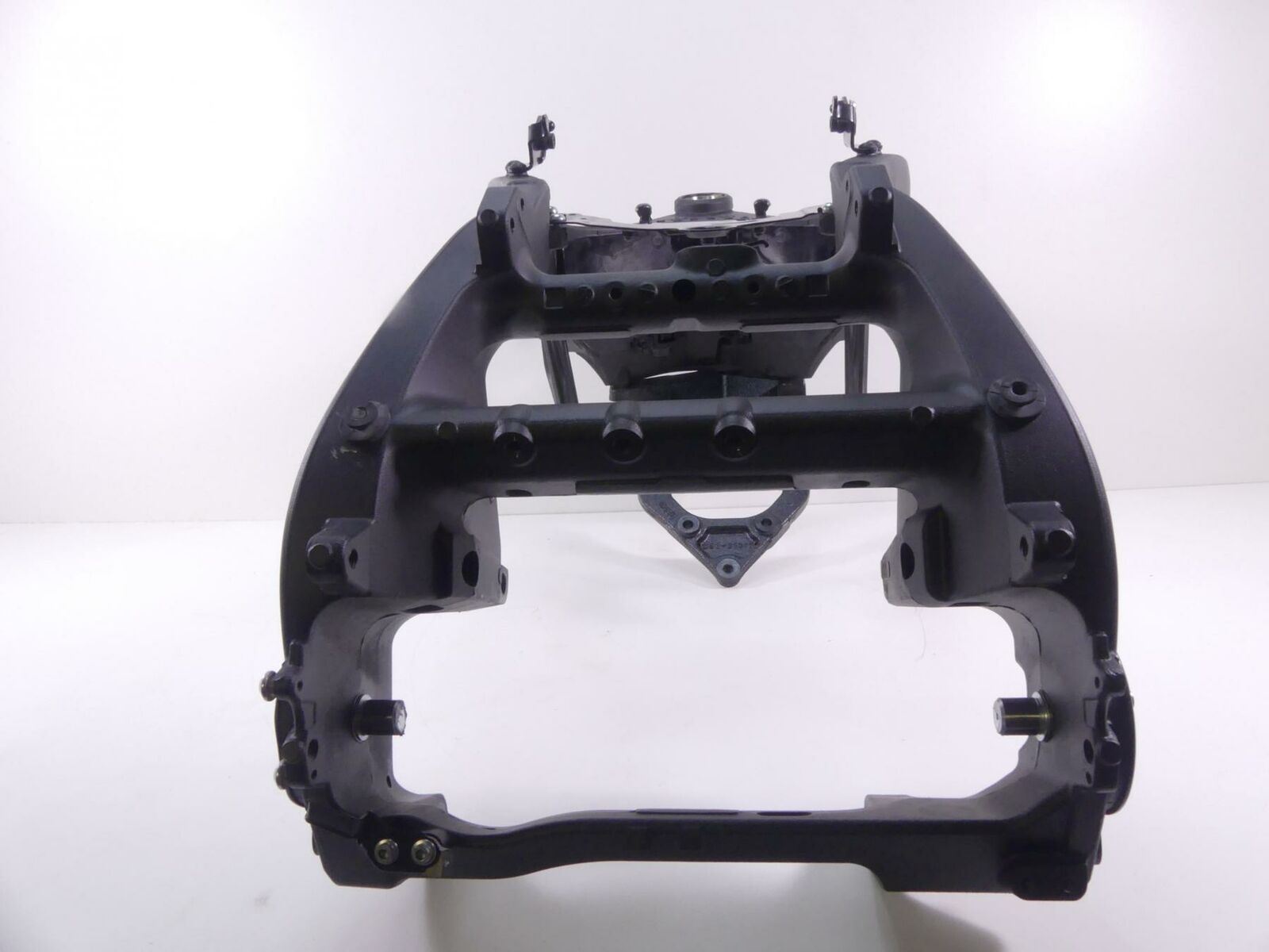 2019 Yamaha VMX17 V-Max 1700 Strgt Frame Chassis - Destr Export 2S3-21110-00-00 {{ shop.shopifyCountryName }} - Mototech271