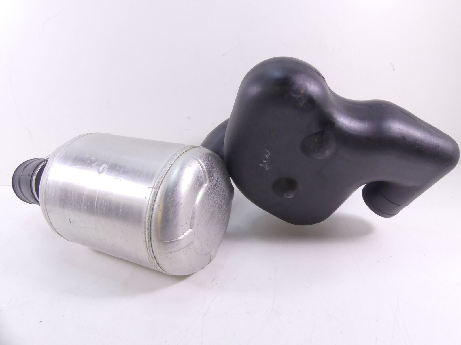 2014 Yamaha Waverunner VXR VX1800 Exhaust Muffler Pipe Water Tank F1W-U7550-02-0 {{ shop.shopifyCountryName }} - Mototech271