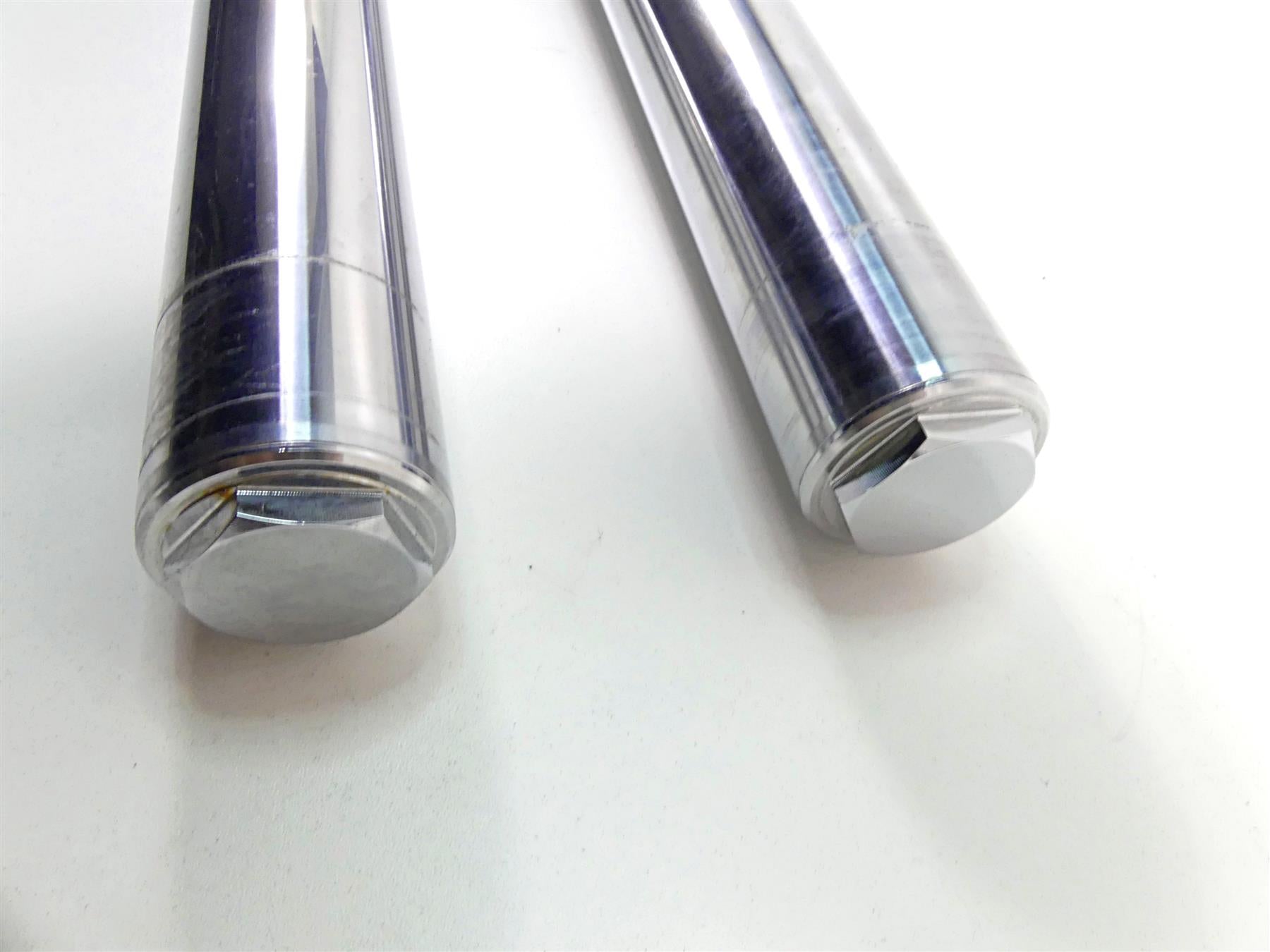 2014 Harley FXDL Dyna Low Rider Front Fork Leg Set 49mm Showa 45400052 45400051 {{ shop.shopifyCountryName }} - Mototech271