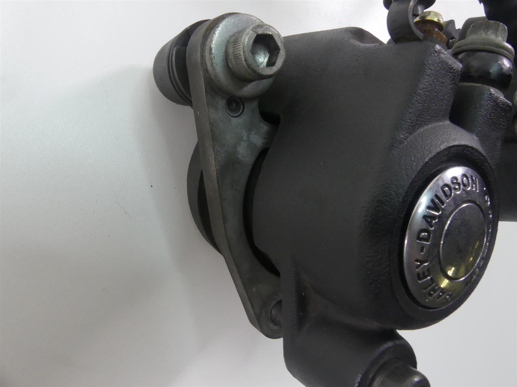 1999 Harley Dyna FXDL Low Rider Front Dual Brake Caliper Set 44023-83C 44046-84C {{ shop.shopifyCountryName }} - Mototech271