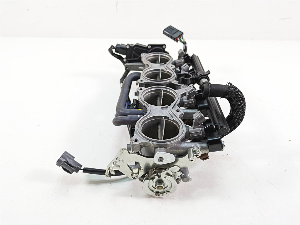 2022 Suzuki GSXR 750 Mikuni Throttle Body Bodies 4K 1340615J21 13406-15J21 {{ shop.shopifyCountryName }} - Mototech271
