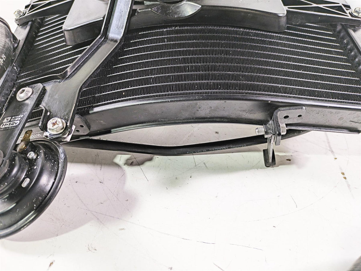 2020 Triumph Daytona 765 Moto2 Radiator Fan Reservoir Set T2100445 {{ shop.shopifyCountryName }} - Mototech271