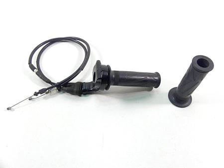 2012 Yamaha VMX17 VMAX 1700 Throttle Grip & Cable Set 4YR-26240-02-00 {{ shop.shopifyCountryName }} - Mototech271