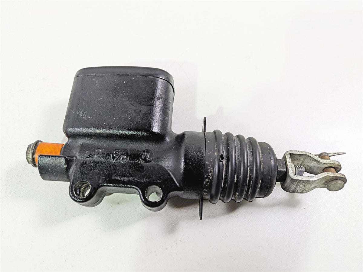 2018 Harley FLHCS Softail Heritage 115th Rear Brake Master Cylinder 5/8 41700460 {{ shop.shopifyCountryName }} - Mototech271