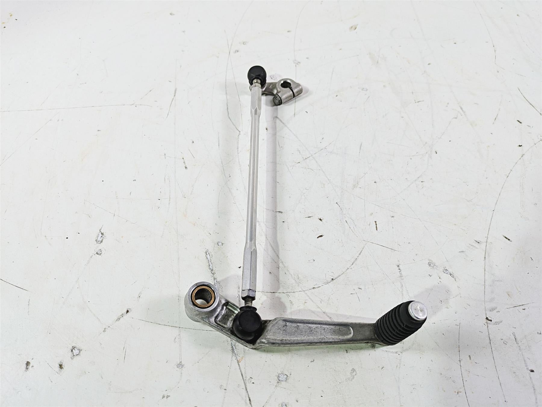 2016 Suzuki GSXR1000 Gear Shift Lever + Linkage 25600-47H10 25600-47H11 {{ shop.shopifyCountryName }} - Mototech271