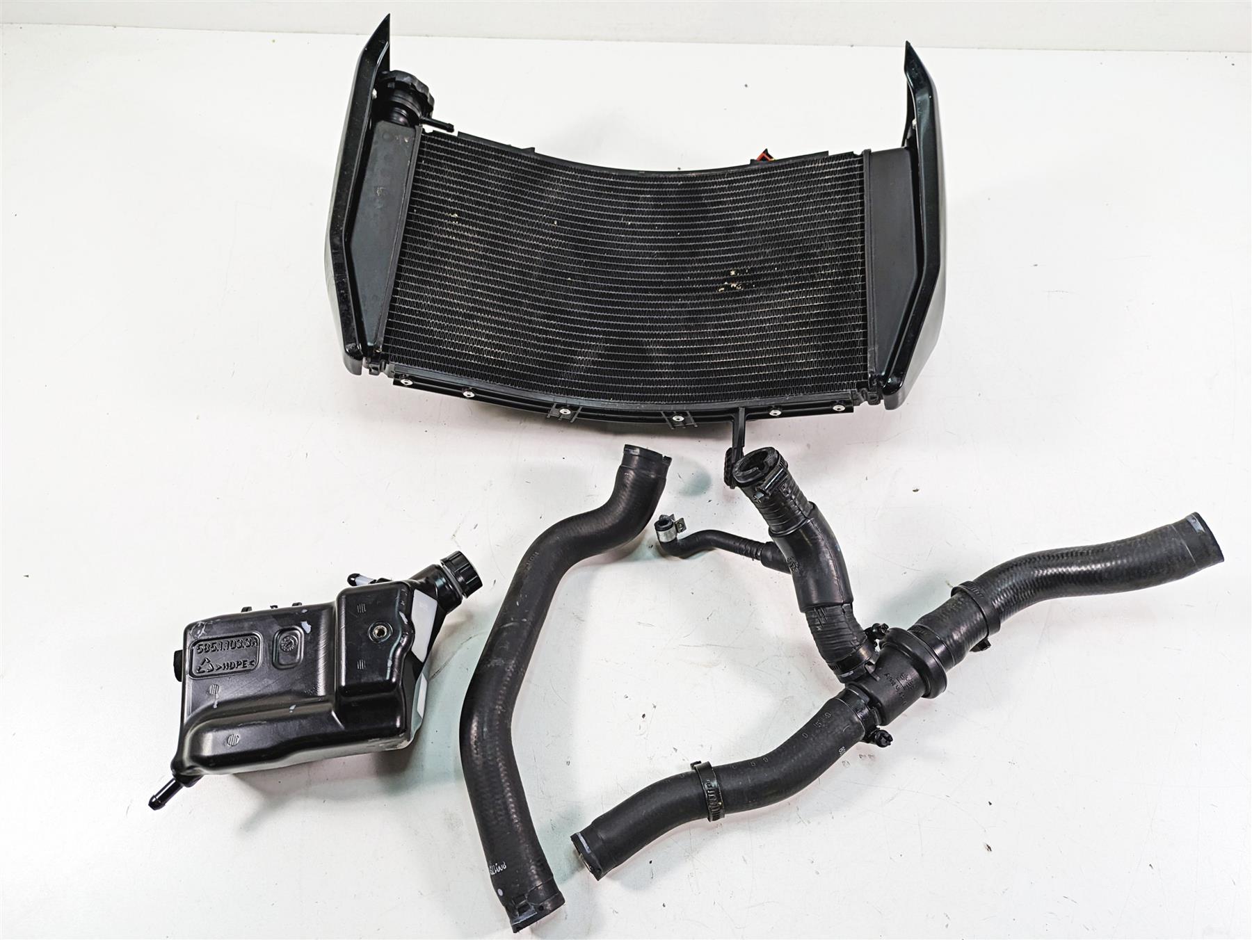 2020 Ducati Hypermotard 950 SP Radiator Fans Reservoir Hoses Cover Set 54841155A {{ shop.shopifyCountryName }} - Mototech271