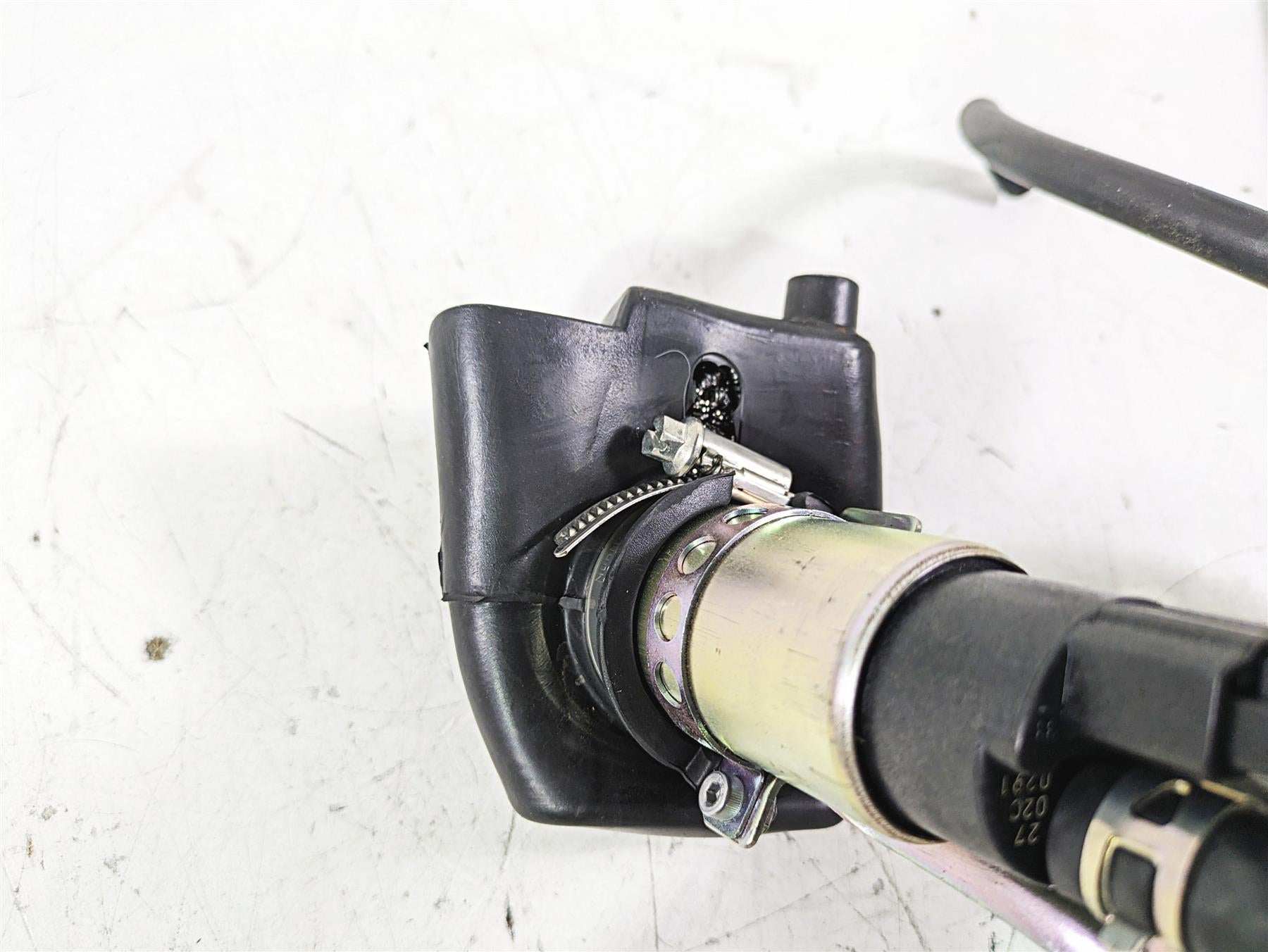 2020 Triumph Street Scrambler 900 Fuel Gas Petrol Pump -Tested T2402902 T1240330 {{ shop.shopifyCountryName }} - Mototech271