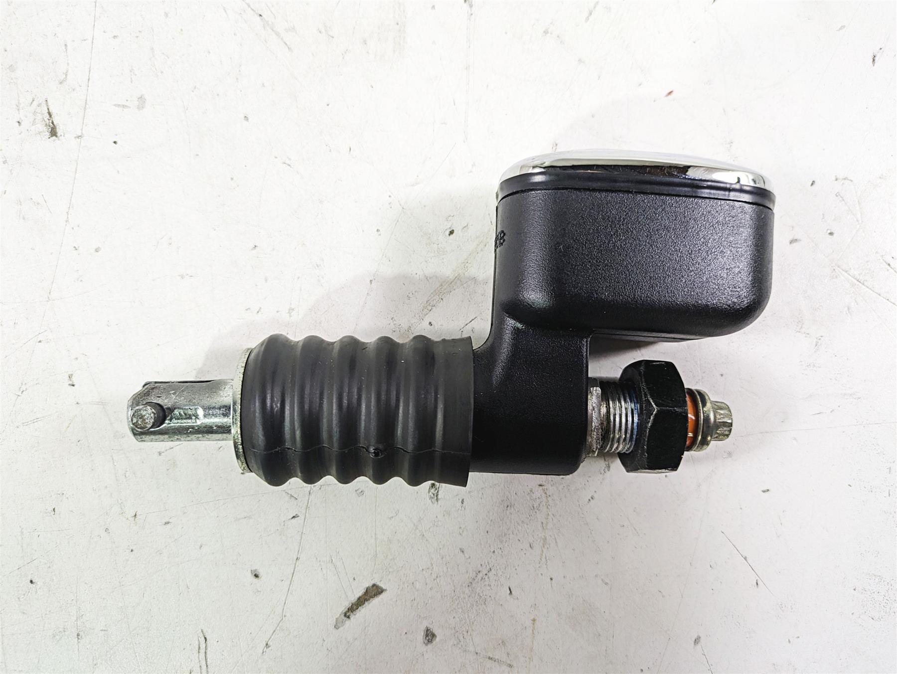 2005 Harley Softail FLSTFSE CVO Fat Boy Rear Brake Master Cylinder 41754-00F {{ shop.shopifyCountryName }} - Mototech271