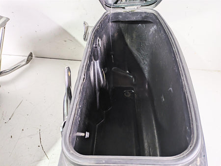 2002 Honda GL1500 CD Valkyrie Deluxe Interstate Saddlebag & Holder Set 21.152 {{ shop.shopifyCountryName }} - Mototech271